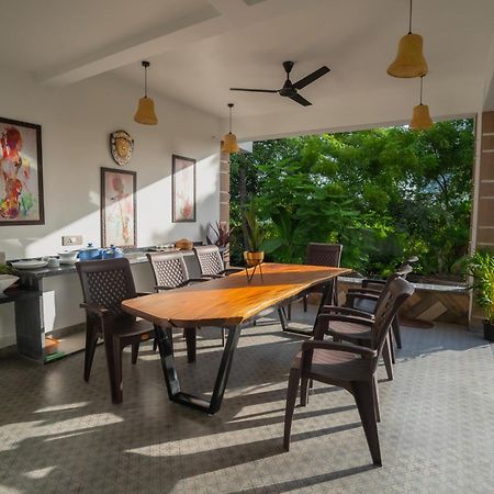 Almond Villa Алибаг Экстерьер фото
