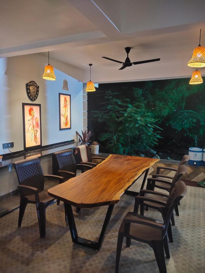 Almond Villa Алибаг Экстерьер фото